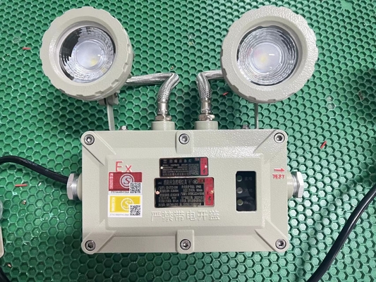 ไฟฉุกเฉิน LED กันไฟ 2x3W – 90lm/W, ได้รับการจัดอันดับ IP66 สำหรับพื้นที่อันตราย