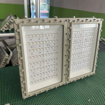 ATEX Ex d IIB T6 ไฟฉายแสง LED กันระเบิด 11500 Lm 6,000 K IP66 สําหรับโซน 1/2 และ 21/22