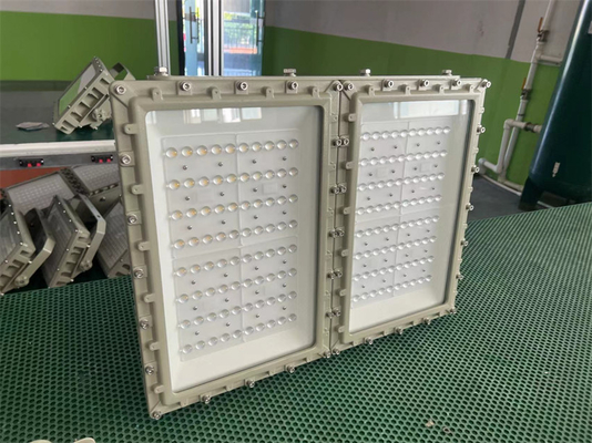 ไฟ LED ป้องกันการระเบิดทรงพลังสำหรับห้องพ่นสี 50W ถึง 300W แรงดันไฟฟ้าขาเข้า AC85-265V