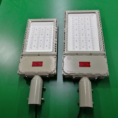 ไฟสปอร์ตไลท์ LED กันระเบิดมุมลำแสง 90° พร้อมการป้องกัน IP66 และตัวประกอบกำลังไฟฟ้า 0.95
