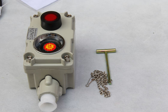 อลูมิเนียมสลัก Ex d e IIC ป้องกันระเบิด IP66 แผ่นควบคุม 225A กล่องป้องกันระเบิดสําหรับอุตสาหกรรม