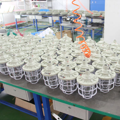 HID แหล่งแสง กันระเบิด HID หลอด 9 ลูเมน 70 ครี เหมาะสําหรับสถานที่อันตรายและความต้องการแสงอุตสาหกรรม