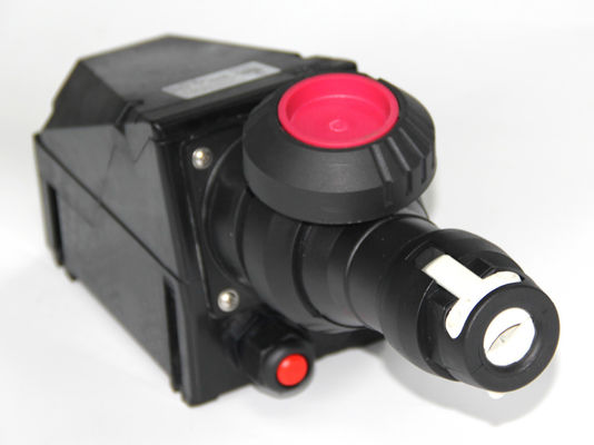 16A พล็อกและซ็อตกันระเบิดสําหรับสภาพแวดล้อมอันตรายที่มี GRP Housing และสแตนเลส