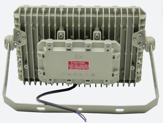 อุตสาหกรรมปิโตรเคมี 135ลูเมน / วัตต์ 150w โหลดไฟ LED กันระเบิดสําหรับโซน 1,2 และโซน 2122