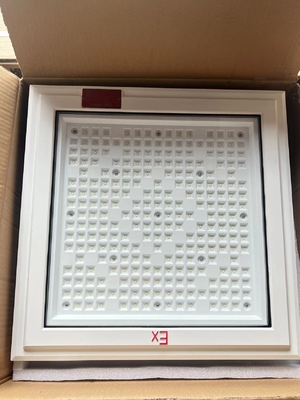ATEX 18 * 18 นิ้ว สี่เหลี่ยม รูปแบบแสงกันระเบิด 100w 130lm / w แสงสถานีน้ํามัน