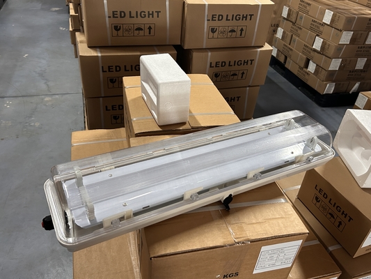 120 องศามุมขั้วระเบิด กันหลอด Led ปรับปรุง Anodizing และ &gt; 80 CRI