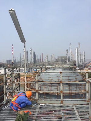 120 องศามุมขั้วระเบิด กันหลอด Led ปรับปรุง Anodizing และ &gt; 80 CRI