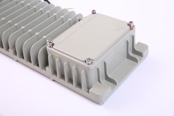50W 100lm / w ประสิทธิภาพแสงแนว LED กันระเบิดสําหรับโซน 1 และ 2 โซน 21 และ 22