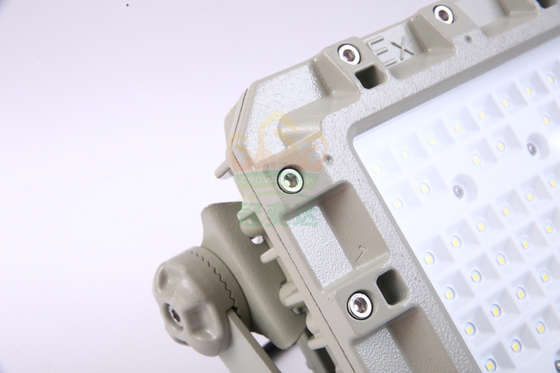 ATEX IECE บริษัทน้ํามันและก๊าซเหมืองแร่ โคมไฟ LED กันระเบิด 150W 140lm/w