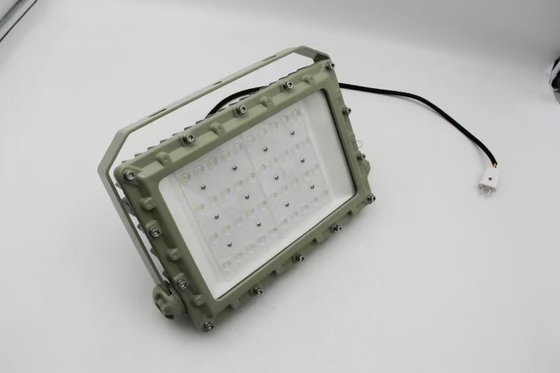 AC100-277V โลเตจ 50w และ IP66 ระดับการป้องกันการระเบิด LED ไฟฟ้าลื่นสําหรับก๊าซน้ํามันและพื้นที่อุตสาหกรรม