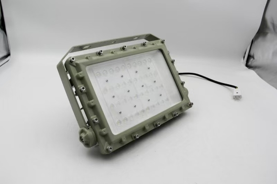GYD7204 100-240VAC 50-60HZ 250W โหลดไฟ LED กันระเบิด 135lm / W 5700K การรับประกัน 5 ปี