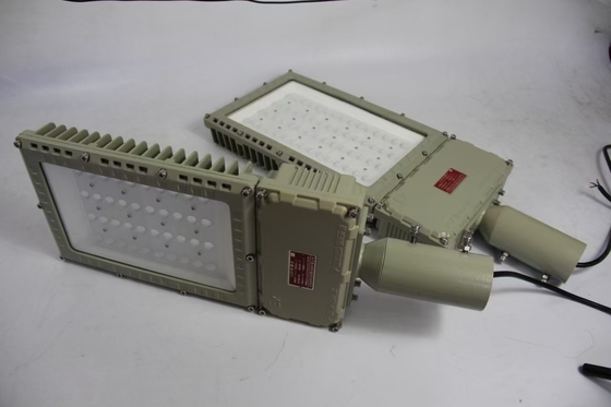 100W 130lm/W โครงการไฟฟ้ากันระเบิด โครงการไฟฟ้ากันน้ําภายนอก ความแข็งแรงสูง โครงการไฟฟ้าขนาดใหญ่