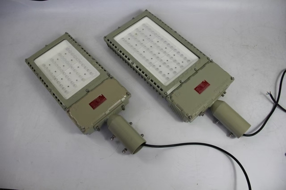 100W 130lm/W โครงการไฟฟ้ากันระเบิด โครงการไฟฟ้ากันน้ําภายนอก ความแข็งแรงสูง โครงการไฟฟ้าขนาดใหญ่