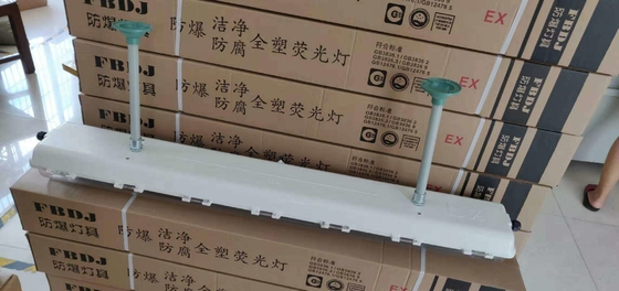220 V 100lm/W 9w แสงเส้นกันระเบิด 50000h