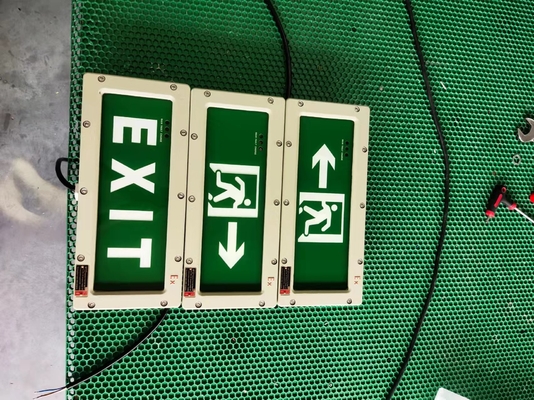 OEM ไฟทางออกฉุกเฉินที่คอมพักทัดการระเบิด CRI ≥70, ATEX / IECEx / RoHS / CNEX / ISO9001 รับรอง, การออกแบบที่สามารถปรับแต่งได้สําหรับพื้นที่อันตราย