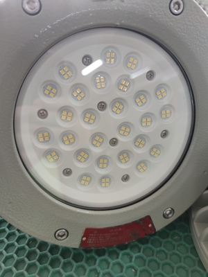 200W IP66 กันระเบิด หลังคา / ผนัง / แฟลนจ์สูง