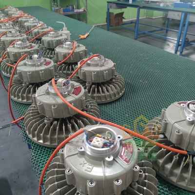 ไฟไฟที่ป้องกันไฟลุกสูง ATEX,IECEx,RoHS ได้รับการรับรองสําหรับสถานีน้ํามันโรงงานชําระน้ํามันโซน 1,2 และ 2122,100w