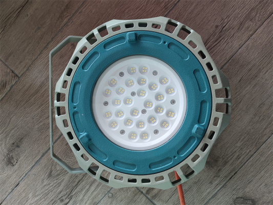 ATEX Highbay Explosion Proof Led Light 180lm/w 50/100/200/250W 90-290V สําหรับสารเคมีสนามน้ํามัน EPC