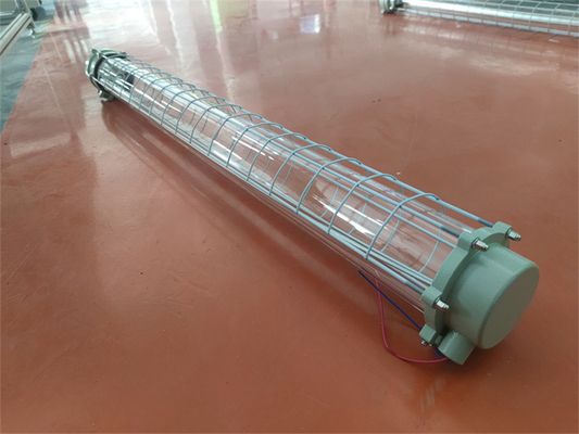 ATEX Ex proof LED Linear Light Fixture 100lm/w IP66 สําหรับสภาพแวดล้อมที่เปียกทนทานต่อการกัดกร่อน