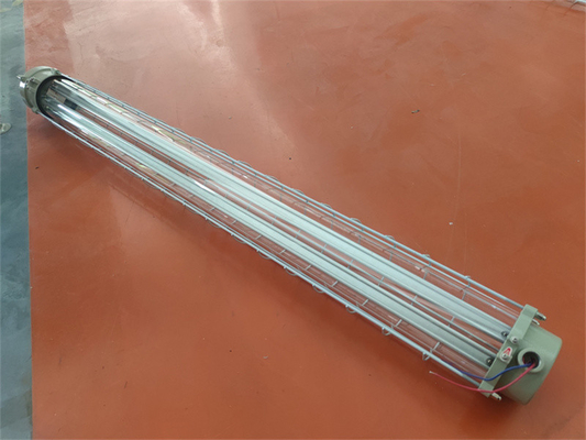 ATEX Ex proof LED Linear Light Fixture 100lm/w IP66 สําหรับสภาพแวดล้อมที่เปียกทนทานต่อการกัดกร่อน