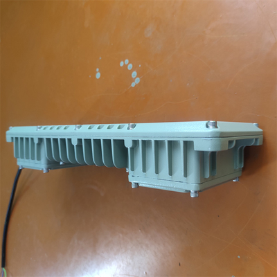 โคมไฟ LED กันระเบิด RoHS ATEX IECEx สําหรับสภาพแวดล้อมที่รุนแรง แสงอุตสาหกรรม 200Watt 295V