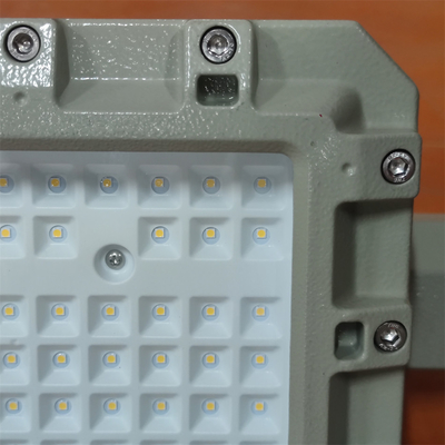 ไฟสปอร์ตไลท์ LED กันระเบิดแบบปรับแต่งได้ AC90–380V ชิป CREE สำหรับอุตสาหกรรมและเชิงพาณิชย์