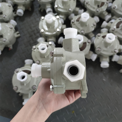 ATEX พื้นที่อันตราย IP66 การต่อต้านการระเบิด Box Entry สามารถปรับแต่งได้