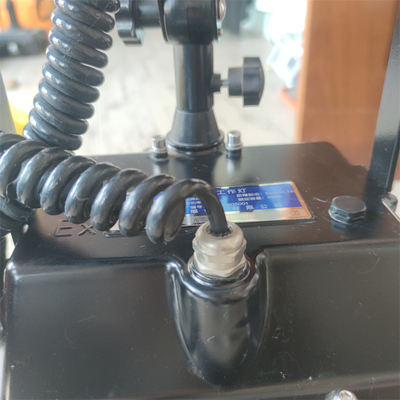 อุปกรณ์ป้องกันระเบิดที่ได้รับการอนุมัติจาก ATEX IP65 10X3W สามารถปรับแต่งได้