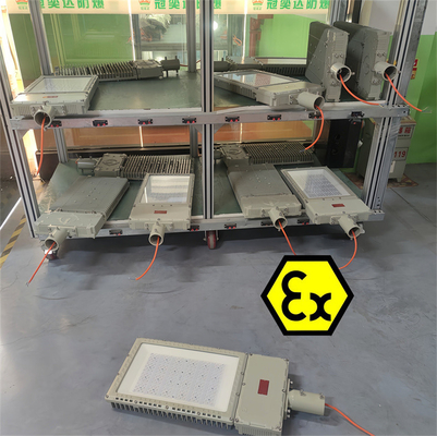 ไฟสปอร์ตไลท์ LED สำหรับปิโตรเคมี เหมืองแร่ ปั๊มน้ำมัน โซน 1 โซน 2 ไฟส่องสว่าง Ex Db Eb IIC T6 Gb Ex Tb IIIC T80°C Db IP66