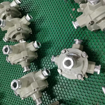 OEM กล่องแยกไฟฟ้ากันระเบิด 220V / 380VAC โวลเตจ