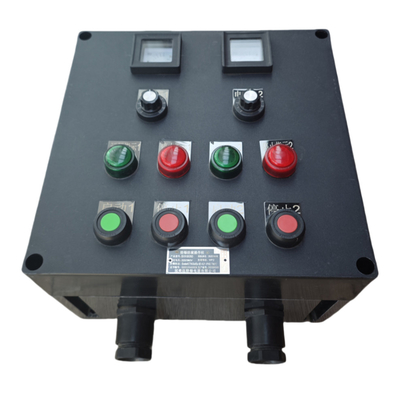 สถานีควบคุมป้องกันระเบิด 220V ATEX ได้รับการอนุมัติ GRP Anti Corrsion IP66 WF2 การติดตั้งแนวตั้งแขวนสําหรับสภาพแวดล้อมอันตรายโซน 1 โซน 2
