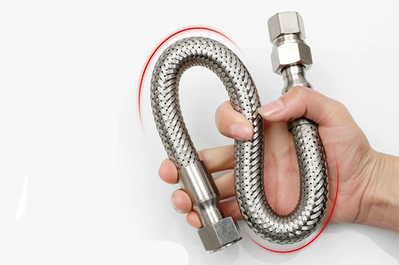 ATEX/IECEx Ex d ท่อร้อยสายแบบยืดหยุ่นป้องกันการระเบิด – ½″ สแตนเลสเคลือบ PVC, IP66 สำหรับโซน 1/2 & 21/22