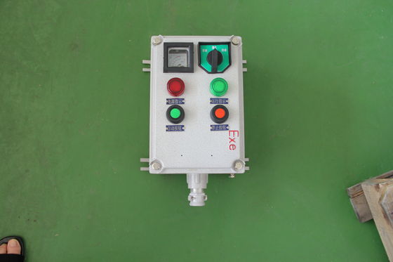 พานควบคุมความแรงระเบิด 380V สําหรับสถานที่อันตราย