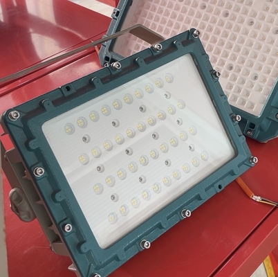 ATEX/IECEx โคมไฟ LED กันระเบิด 50 W, 150 W & 200 W, IP66 กันน้ําสําหรับโซน 1/2 & โซน 21/22 พื้นที่อันตราย