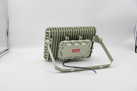 ไฟสว่าง LED กันไฟฟ้า ปรับประหยัดพลังงาน IP66 สําหรับโรงงานเคมีและแพลตฟอร์มนอกทะเล