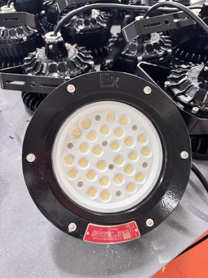 ไฟ LED อ่าวสูงป้องกันการระเบิด 150W-240W ได้รับการรับรอง ATEX IECEx IP66