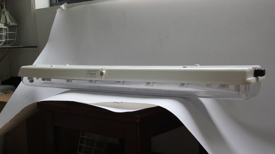 ไฟ LED เชิงเส้นกันระเบิดที่ได้รับการรับรอง ATEX IECEx CNEX สำหรับโซนอันตราย 1 และโซน 2 – ไฟส่องสว่างอุตสาหกรรมกันน้ำประหยัดพลังงานสำหรับสภาพแวดล้อมน้ำมัน ก๊าซ และสารเคมี