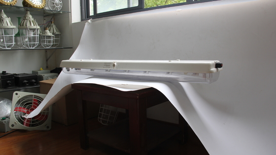 ไฟ LED เชิงเส้นกันระเบิดที่ได้รับการรับรอง ATEX IECEx CNEX สำหรับโซนอันตราย 1 และโซน 2 – ไฟส่องสว่างอุตสาหกรรมกันน้ำประหยัดพลังงานสำหรับสภาพแวดล้อมน้ำมัน ก๊าซ และสารเคมี