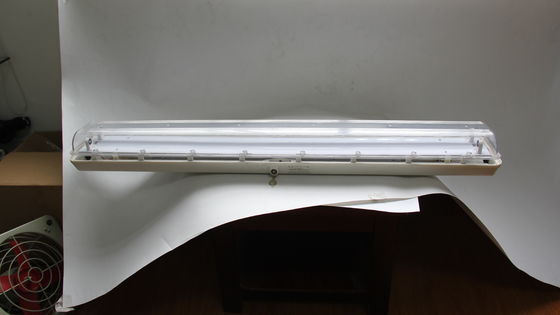 สําหรับพื้นที่อันตราย โรงงานเคมีน้ํามันและก๊าซ การเหมืองแร่ โรงงานทางทะเล กันระเบิด ไฟ LED เส้นตรง ไฟอุตสาหกรรมเกรด IP66 ไฟสว่าง การออกแบบที่ประหยัดพลังงาน ลดความยาว 0.6/1.2m ATEX/IECEx/CNEX