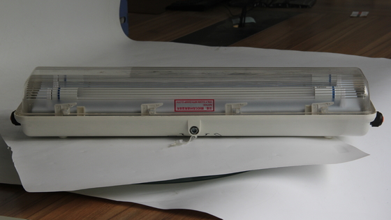 ทนทาน ATEX/IECEx/CNEX กันระเบิด ไฟ LED เส้นเส้น เกรดอุตสาหกรรม IP66 ไฟสําหรับบริเวณอันตราย โรงงานเคมีน้ํามันและก๊าซ โรงงานเหมืองแร่ โรงงานเรือ การออกแบบที่ประหยัดพลังงาน ลด