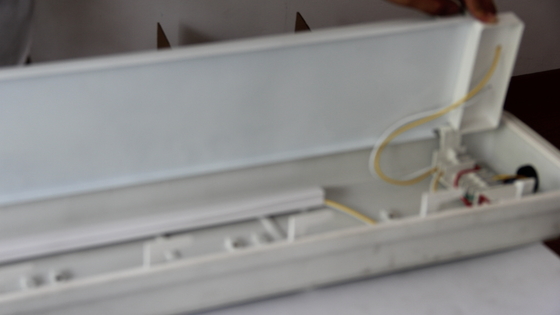 ทนทาน ATEX/IECEx/CNEX กันระเบิด ไฟ LED เส้นเส้น เกรดอุตสาหกรรม IP66 ไฟสําหรับบริเวณอันตราย โรงงานเคมีน้ํามันและก๊าซ โรงงานเหมืองแร่ โรงงานเรือ การออกแบบที่ประหยัดพลังงาน ลด