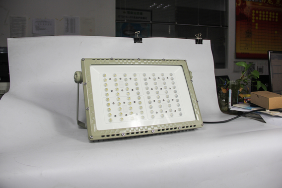 แสง LED ถนนกันระเบิด 250W  сертификат ATEX CNEX สําหรับโซน 1 โซน 2 การใช้งานอันตราย