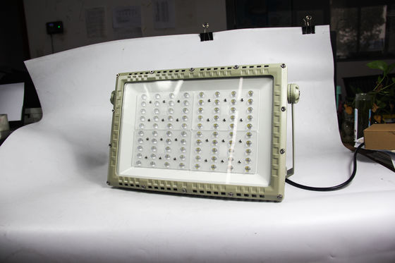 IECEx แสงไฟ LED ถนน 250W แสงไฟกันระเบิดสําหรับโรงงานน้ํามัน ก๊าซ และเคมี