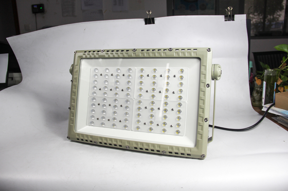 แสง LED ถนนกันระเบิด 250W  сертификат ATEX CNEX สําหรับโซน 1 โซน 2 การใช้งานอันตราย