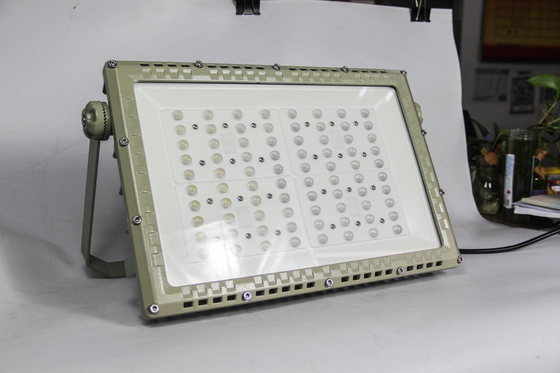 แสง LED ถนนกันระเบิด 250W  сертификат ATEX CNEX สําหรับโซน 1 โซน 2 การใช้งานอันตราย