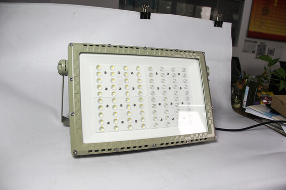 แสง LED ถนนกันระเบิด 250W  сертификат ATEX CNEX สําหรับโซน 1 โซน 2 การใช้งานอันตราย