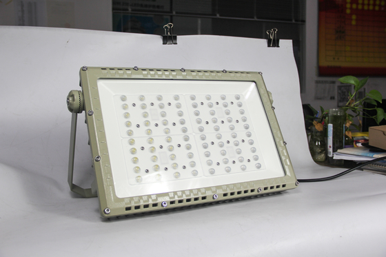 แสง LED ถนนกันระเบิด 250W  сертификат ATEX CNEX สําหรับโซน 1 โซน 2 การใช้งานอันตราย