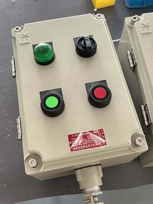 220V ATEX Ex Db IIC T6 Gb Ex-Proof Control Station การติดตั้งง่าย เหมาะสําหรับการผลิต