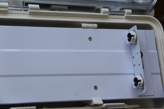 โคมไฟ LED สำหรับพื้นที่อันตรายที่ได้รับการรับรอง ATEX/IECEx/CNEX, ได้รับการจัดอันดับ IP66, รับประกัน 5 ปี, ปรับแต่งวัตต์และขนาดได้ ไฟเชิงเส้นกันระเบิด BYS Series ที่ทนทาน พร้อมการรับรองสามรายการ