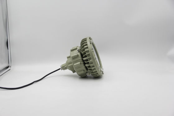 โคมไฟไฮเบย์ป้องกันการระเบิด IP66 ATEX/IECEx กันฝุ่นและกันน้ำ 100W 150W สำหรับแท่นขุดเจาะน้ำมันและโรงงานเคมี